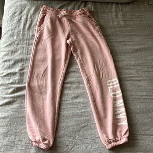 In love with these cute joggers but they sadly don’t fit!!